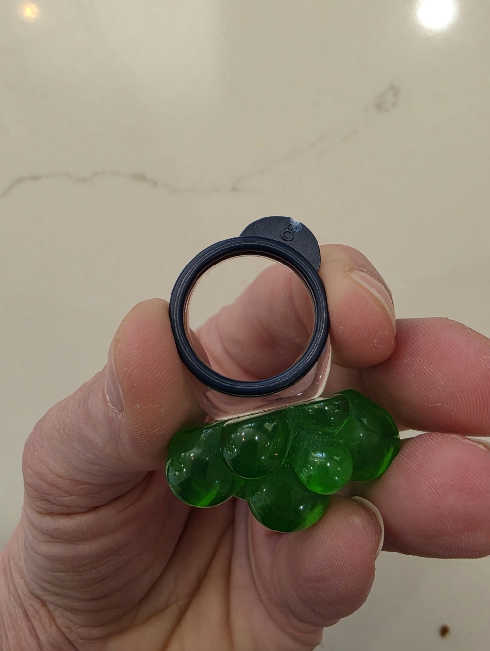 Green Plastic ring Modern - Picture 6 of 6